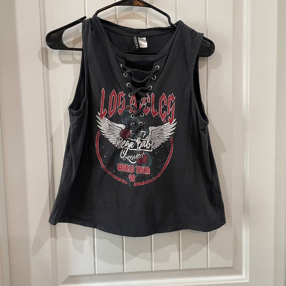H&M Divided Tank Womens Size medium Graphic Tee Lace Up